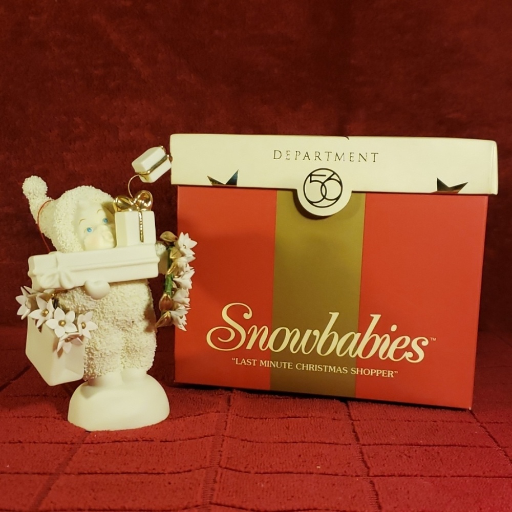 Snowbabies Department 56 " Last Minute Shopper"
